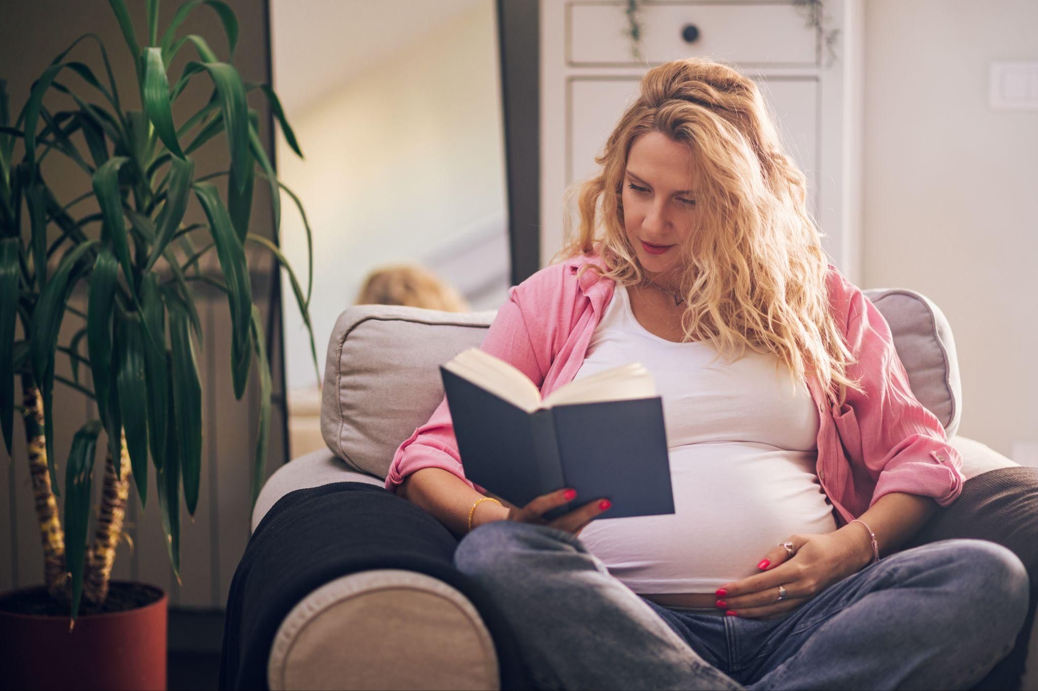 A mum-to-be learning about labour and newborn care.