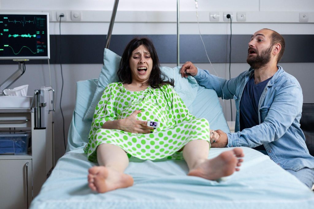 Woman in labour in hospital.